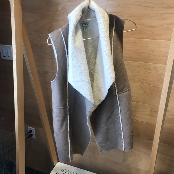 SUSINA VEST. - Picture 3 of 3